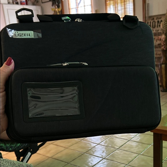 UZBL 13-14 inch Laptop case - Picture 1 of 10